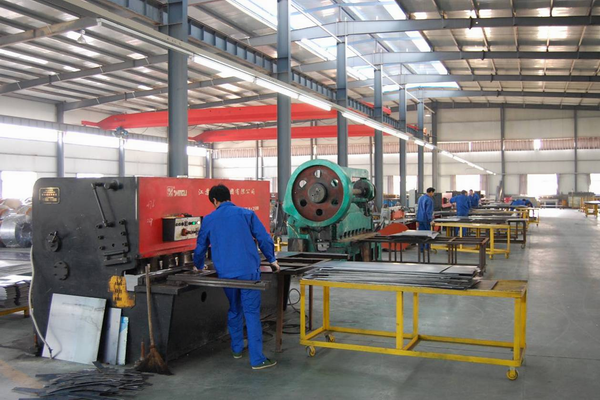 仓储货架制造车间