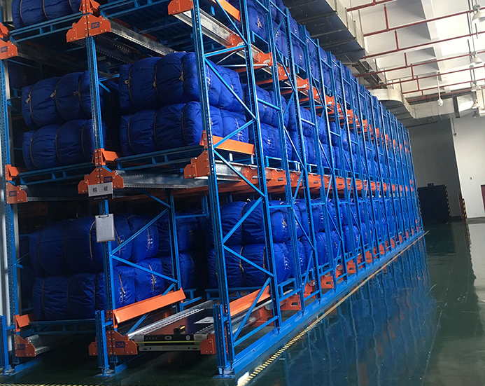 物资仓库穿梭货架