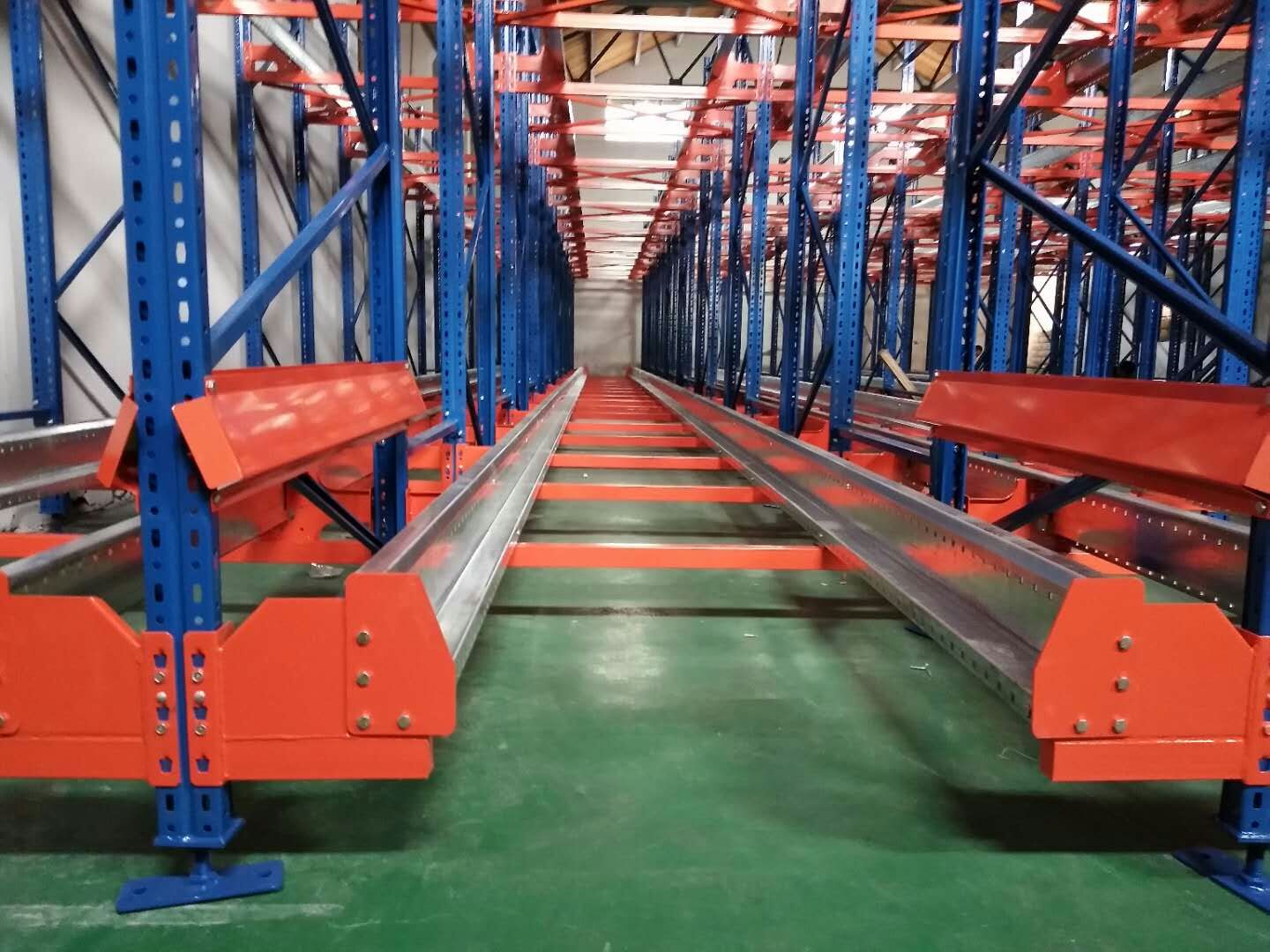 穿梭式仓储货架